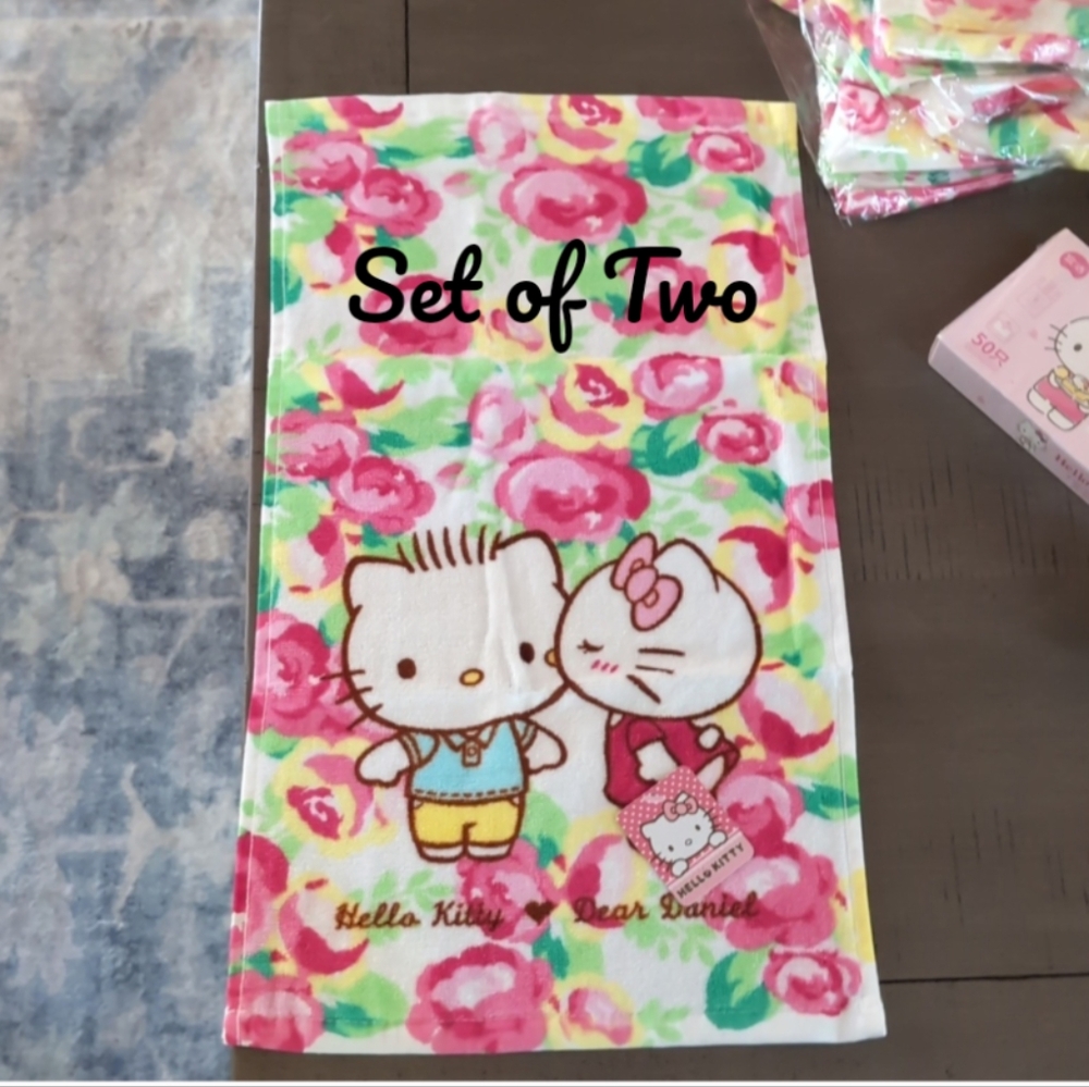 🆕 Hello Kitty Hand Towels - 2